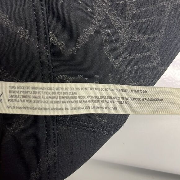 Free People Movement Black/Gray/Coral Abstract Pullover Zip-Up Sports Bra- Small - Picture 13 of 13